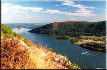 An image of the Hudson River